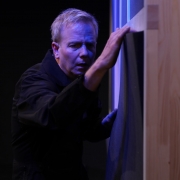LASSEN SIE MEINE WÖRTER IN RUHE! von Franz Hohler im Theater Matte Bern (2018-2019). Markus Maria Enggist als Halbstein.